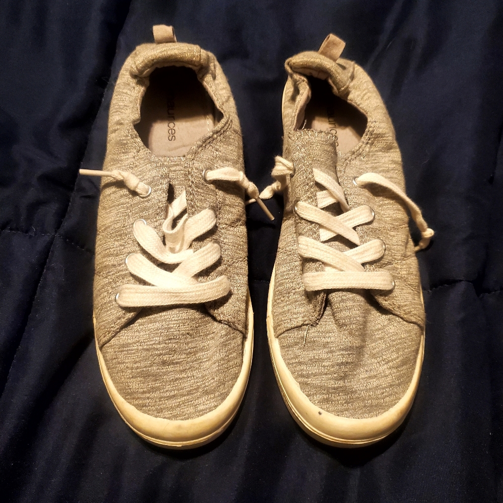 Casual Gray Sneakers with White Laces